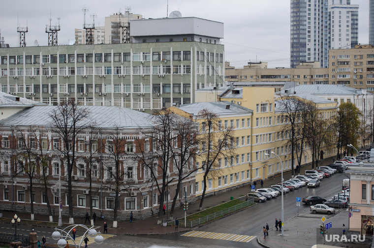 Зиновьев получил в наследство главный проект Вяткина: в центре Екатеринбурга согласовано строительство нового здания УФСБ