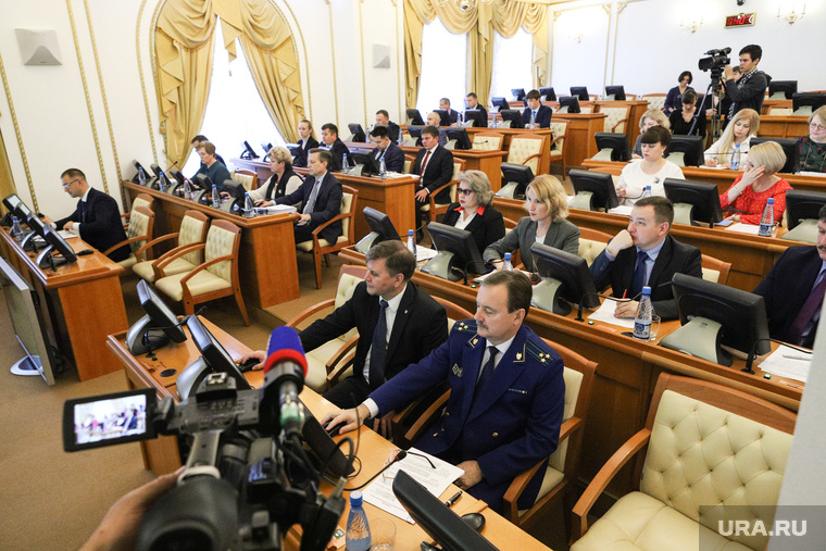 Шумков впервые собрал правительство в новом составе 4 октября