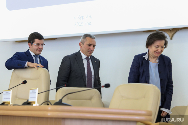 Дмитрий Артюхов, Александр Моор и Наталья Комарова (слева — направо) — в числе самых влиятельных губернаторов страны