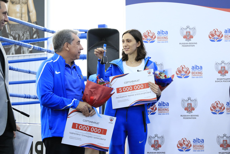 Вместе с боксерами в Москве чествовали и легкоатлетов — призеров чемпионата в Катаре