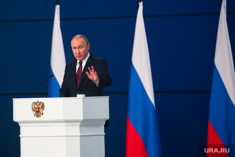 Владимир Путин наградил отличившихся россиян