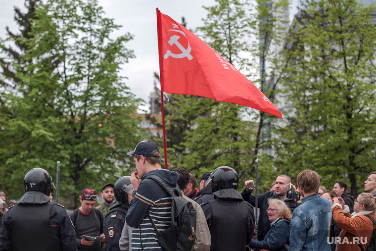 Революционная риторика оказалась популярной среди участников «битвы за сквер» в Екатеринбурге