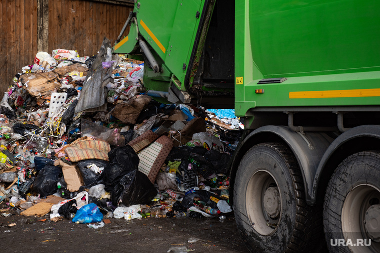В компании, которая будет возить курганский мусор на полигоны и обслуживает Свердловскую область, трудоустроено 97 человек