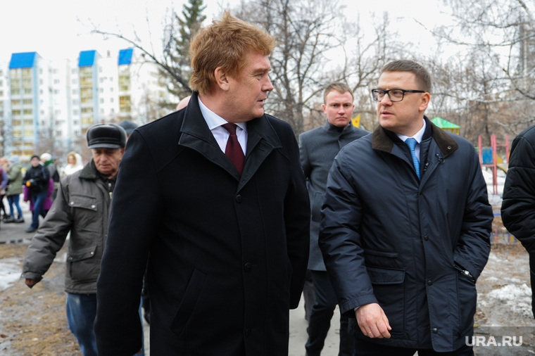 Владимир Елистратов (слева) ушел по требованию Алексея Текслера