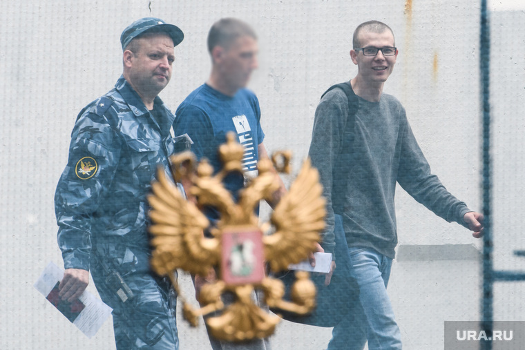 «Очкарик» Владислав Рябухин, который обвинялся в избиении спортсмена, выходит на свободу