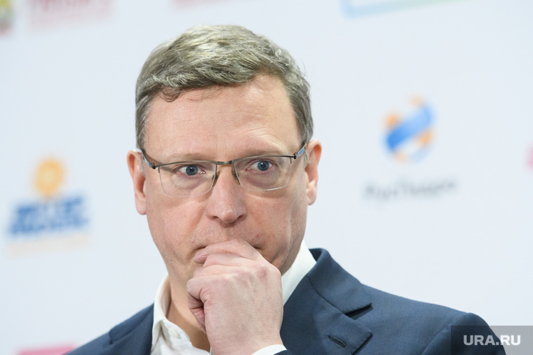 После назначения Александра Буркова губернатором Омской области рейтинг свердловской «СР» рухнул