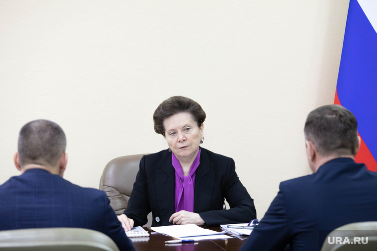 Губернатор ХМАО Наталья Комарова дала поручение госкомпаниям и МУПам заранее заплатить за ЖКХ — это спасет отрасль