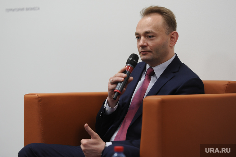 Замминистра Максим Паршин год назад сообщал о работе над 25 суперсервисами