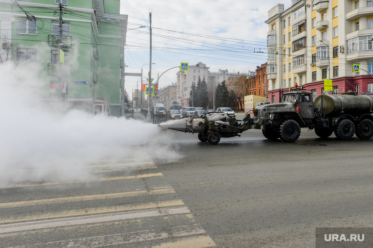 Военная машина, дезинфицирующая улицы Челябинска, попала в федеральную повестку