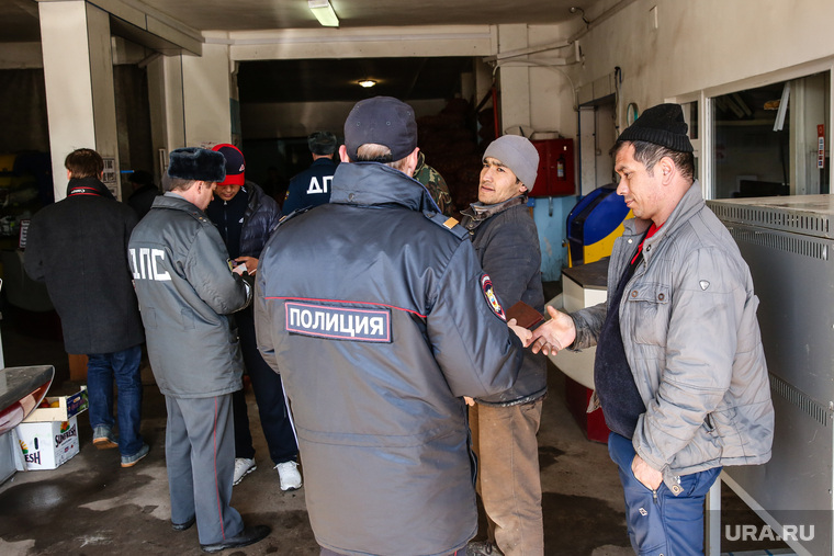 Сотрудников склада «Абсолют» ищет миграционная служба — вероятно, они работают в регионе нелегально