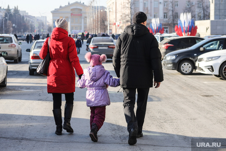 Молодое поколение готово строить партнерские семьи