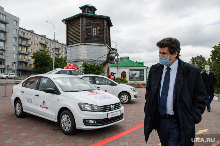 Лотерею по QR-кодам, которые позволяли отслеживать мобилизацию, мэру Александру Высокинскому подавали как проект, который спасет явку в Екатеринбурге