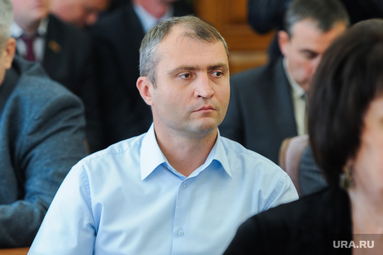 Дмитрий Григорчик является сотрудником компании Ильи Мительмана, но баллотируется от «Справедливой России»