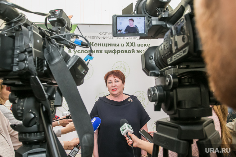 Елену Перминову считают недостаточно медийной для выборов в Госдуму