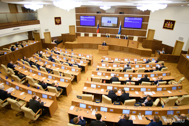 В следующем году политическому вице-губернатору предстоит новая сложная задача — выборы в заксобрание