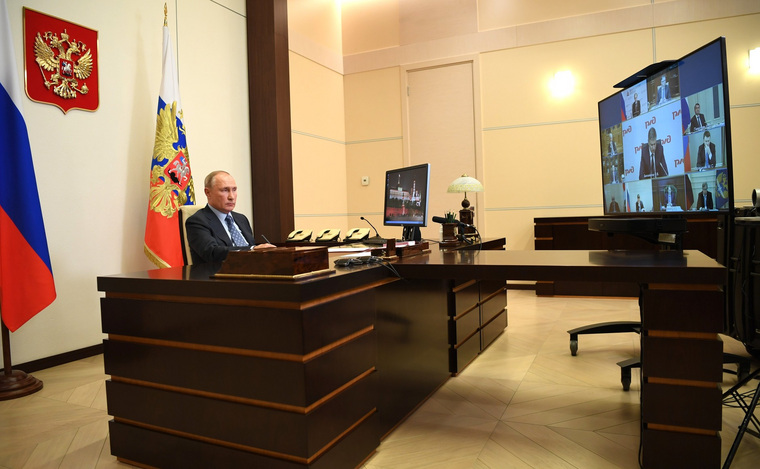 Президент обсудил глобальные проекты РЖД по видеосвязи