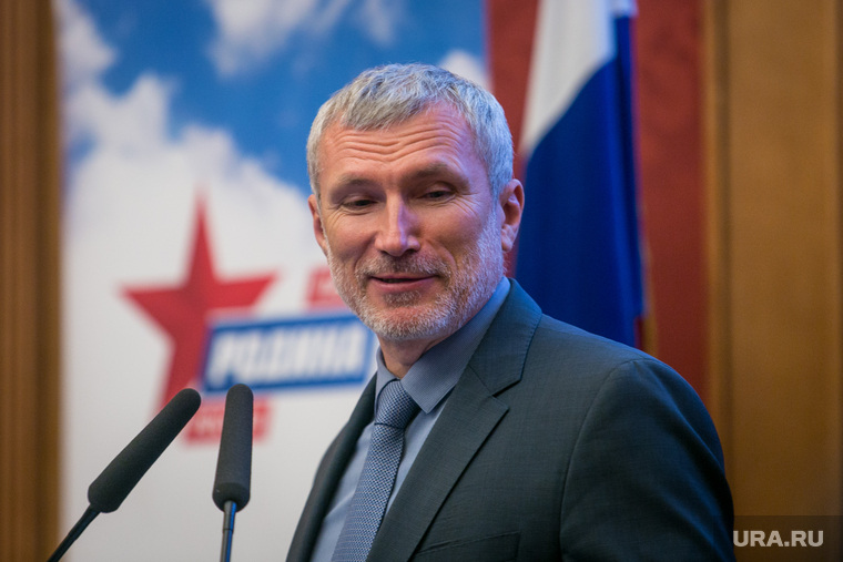 Переизбрание Алексея Журавлева (на фото) зависит от Дмитрия Рогозина