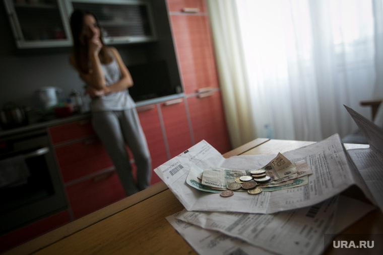 В пандемию свердловчане не стали меньше платить за коммуналку, но УК все равно накопили долги за ресурсы
