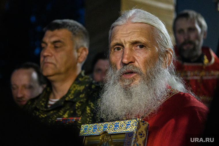 Сергий называет себя православным человеком и просит не впутывать его в политику