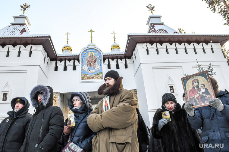 Прихожане Среднеуральского женского монастыря после ареста Сергия