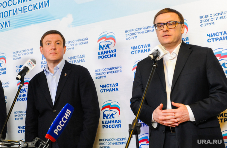 Алексей Текслер (справа) не будет участвовать в праймериз по словам Андрея Турчака (слева), для губернаторов это не обязательно