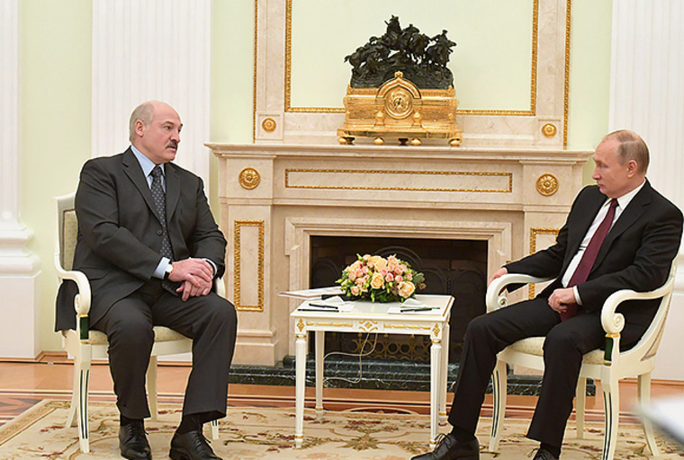 Владимир Путин был возмущен попыткой покушения на Александра Лукашенко