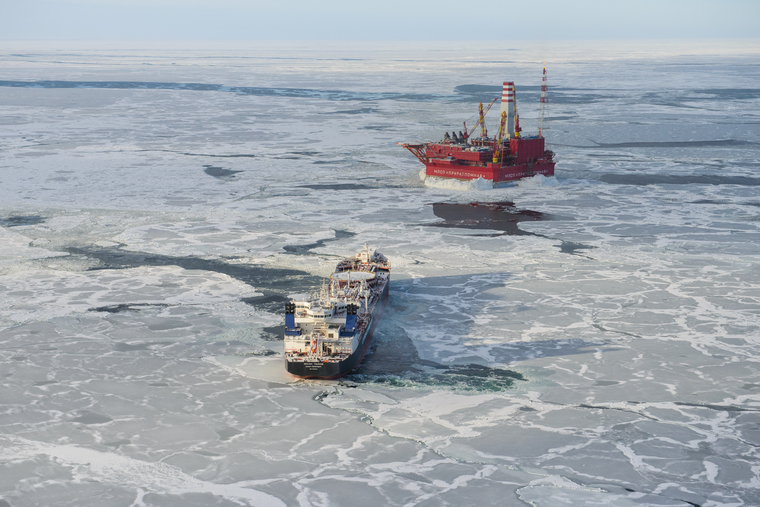 Таяние льдов открывает доступ к новым месторождениям природных ресурсов