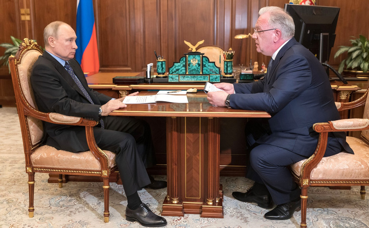 Дмитрий Шугаев рассказал президенту о главных проблемах на рынке вооружений