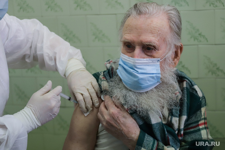 Россия занимает 10 место в списке стран — лидеров по вакцинированию населения от коронавируса