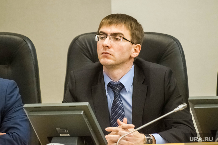 Экс-чиновник Роман Воллерт пошел на выборы в облдуму самовыдвиженцем