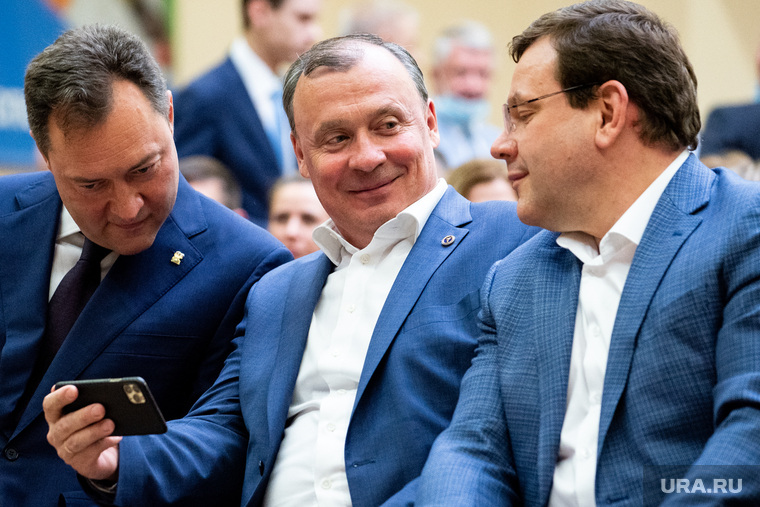 В пользу Дмитрия Ноженко (справа) как возможного нового вице-губернатора может играть его опыт в организации выборов