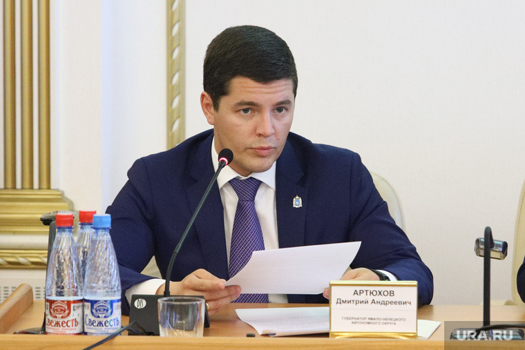 Поездка по региону влияет на рейтинг доверия к губернатору ЯНАО Дмитрию Артюхову