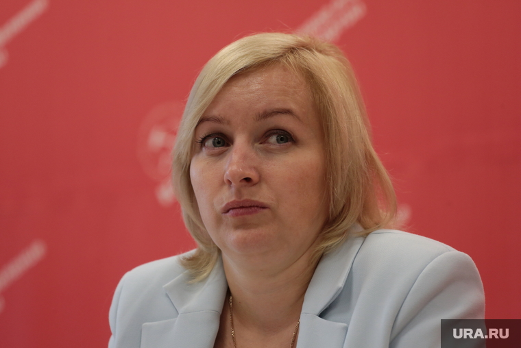 Ксения Айтакова не смогла отстоять «зарплатные места» для коллег в заксобрании