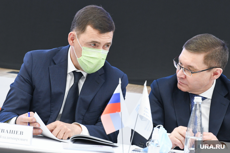 Евгения Куйвашева (слева) заочно поддержал полпред Владимир Якушев