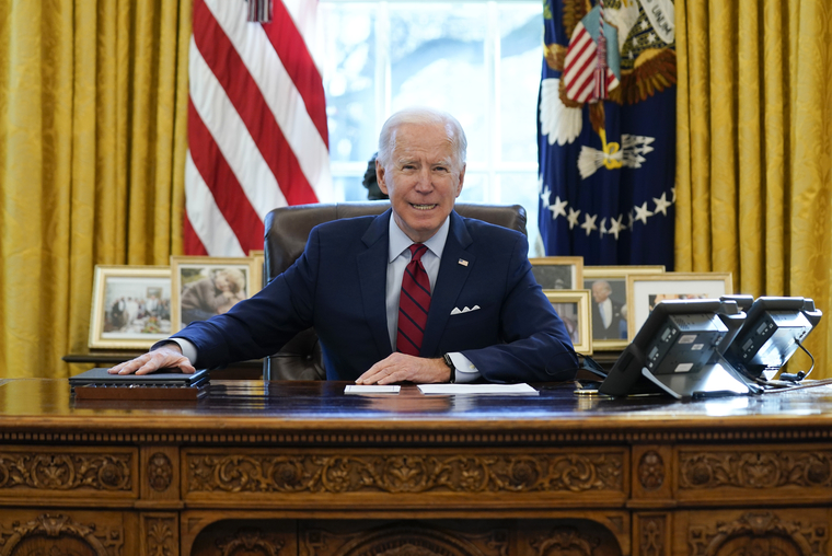 Позиции президента США Джо Байдена сильно ослабели после вывода американских войск из Афганистана, и ему встреча с российским лидером была важна с имиджевой точки зрения