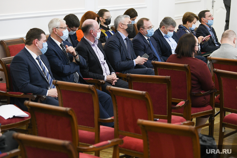 В отличие от предшественника, Орлов приводит на конференции всех своих замов — еще одна новинка от него