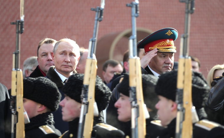 Российские военные могут быть в любой момент переведены в режим боевой готовности