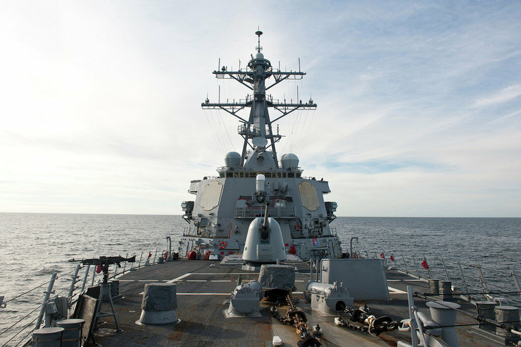 Американские военные корабли все чаще замечают неподалеку от российских границ в Черном море