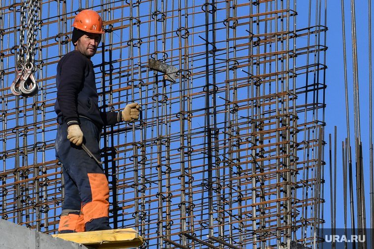 В России решают проблему нехватки рабочей силы на стройках