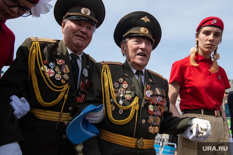 Владимир Путин призвал украинских солдат вспомнить, как их предки победили фашизм в 1945-м