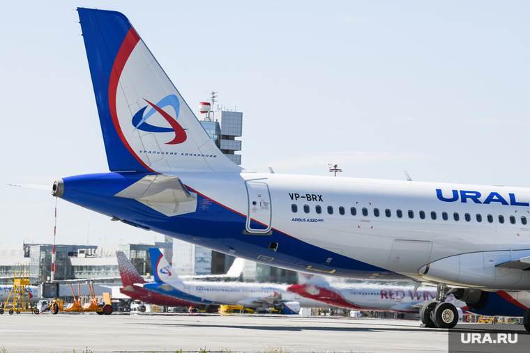 Руководство «Уральских авиалиний» думает, как спасти самолеты