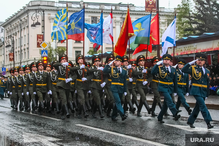 Власти приняли решение отметить 9 мая