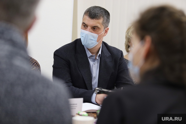 Директор департамента здравоохранения Алексей Сигидаев меняет главврачей больниц