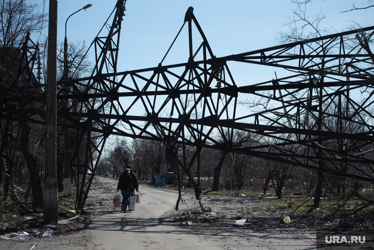 Энергетика украины сегодня. ЛЭП Украины. Разрушенные линии электропередач. Украинские ЛЭП. ЛЭП Мариуполь.