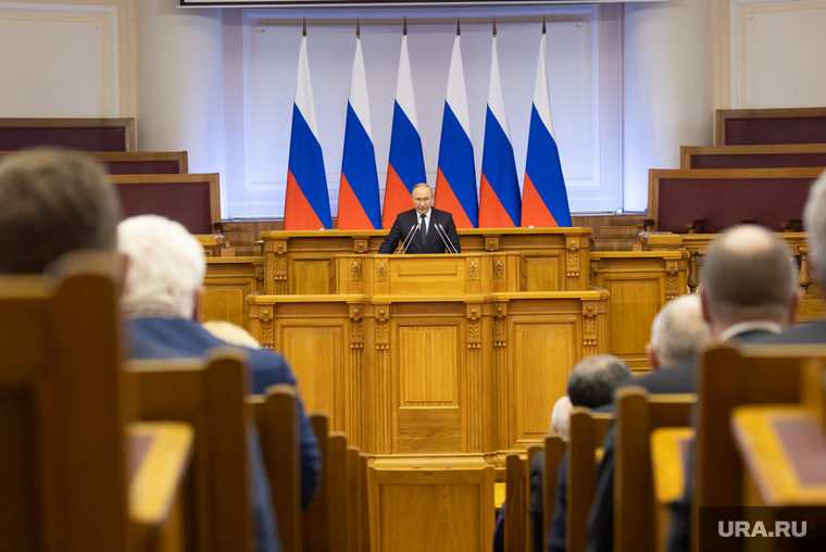Совет законодателей для президента РФ — один из источников получения информации с мест, считают эксперты