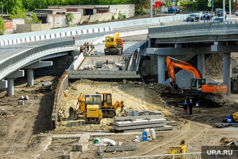 Западные санкции ускорят инфраструктурное развитие в России, прежде всего, строительство новых дорог, транспортных узлов
