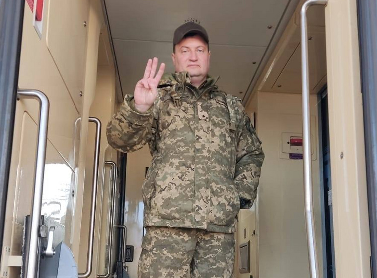 Фото из поезда в военной форме Юсовым сделано 26 марта