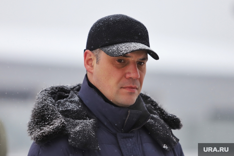 Главу депздрава Алексея Сигидаева просят помочь