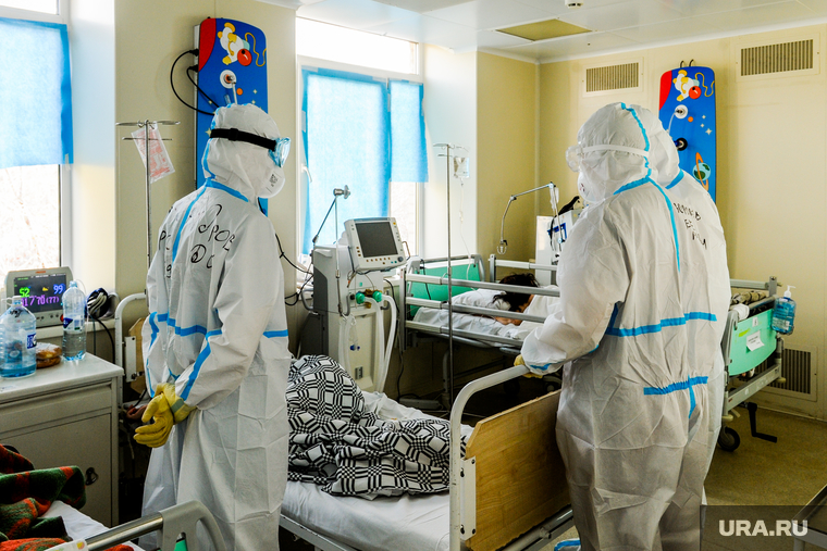 Правительство РФ направит дополнительные средства на единовременные выплаты медикам, заразившимся коронавирусом
