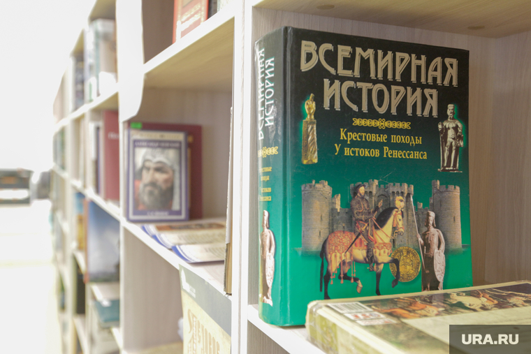 На Украине переписали не только историю страны, но и всемирную историю